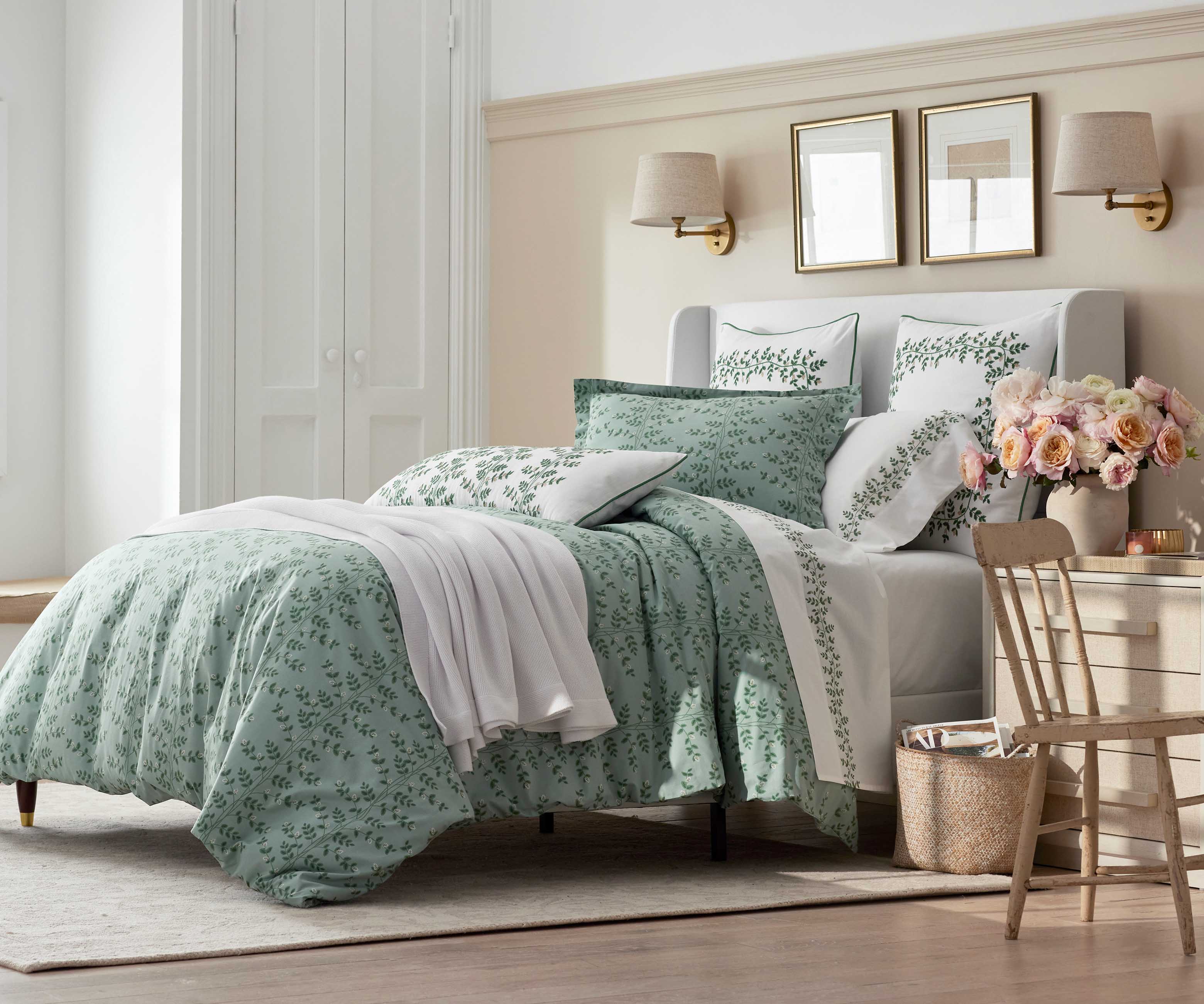 Percale Comforter - Climbing Vines Sage