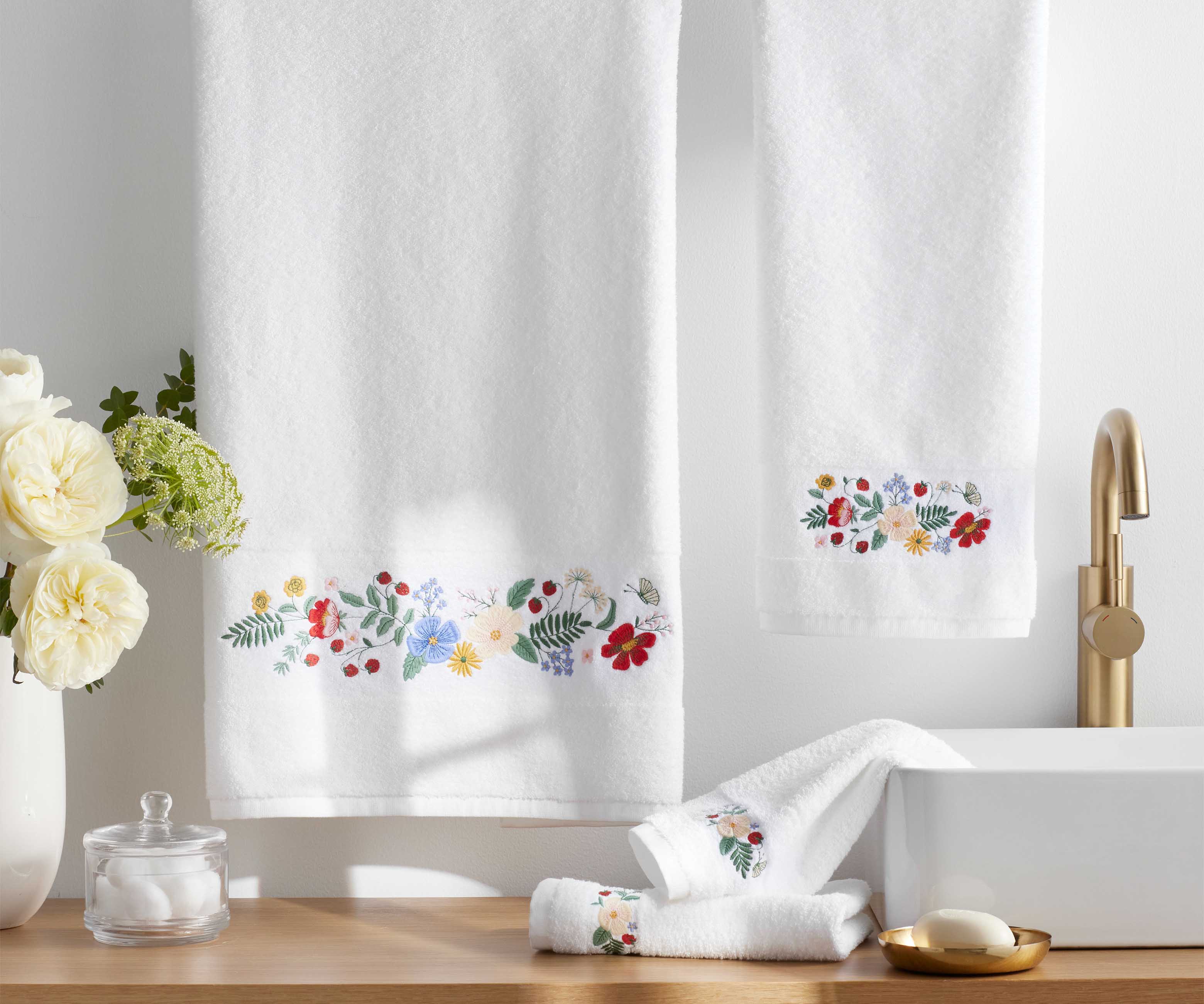 Embroidered Hand Towel - Strawberry Fields