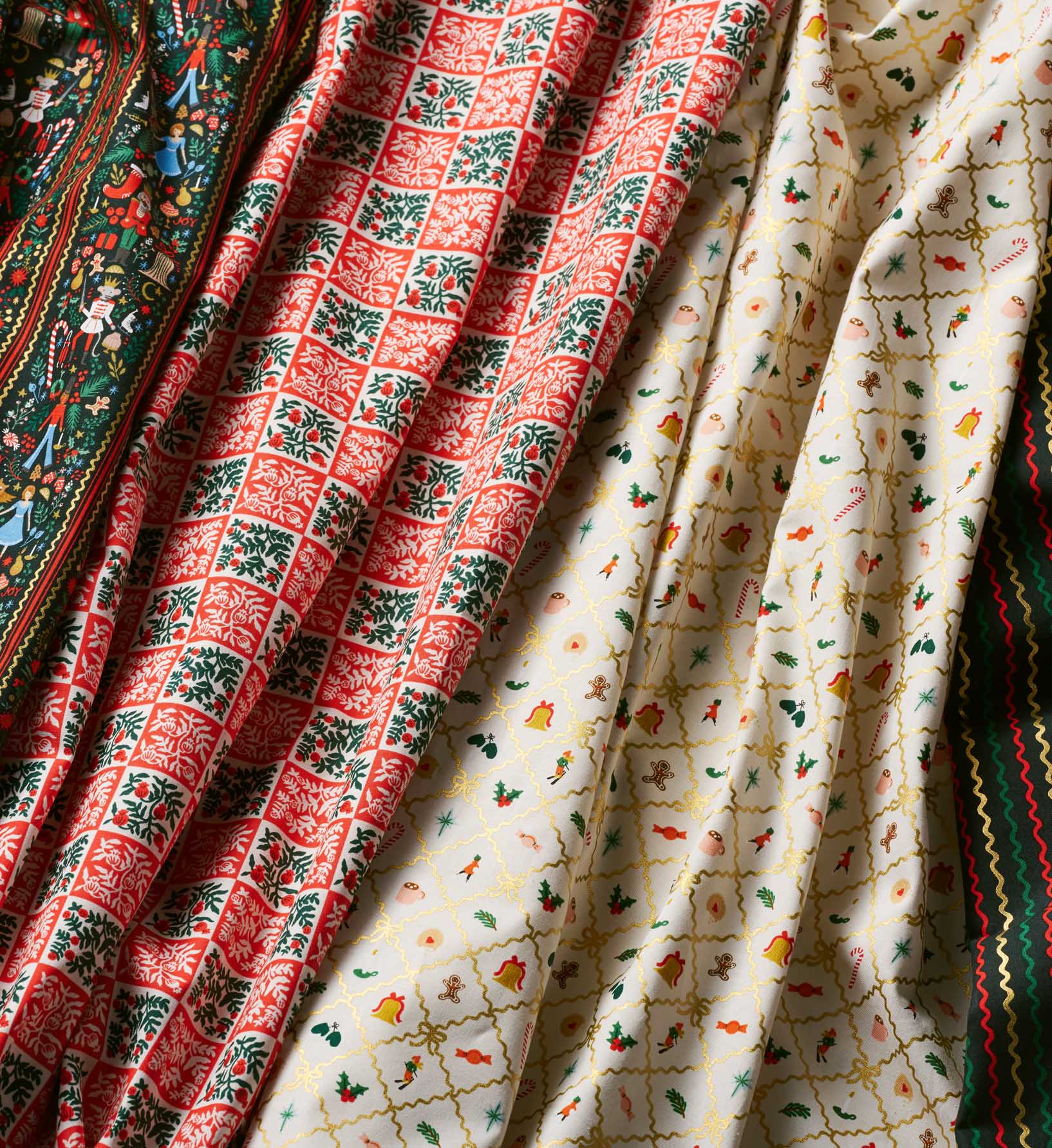 Holiday Argyle Cotton Metallic Fabric - Cream and Gold